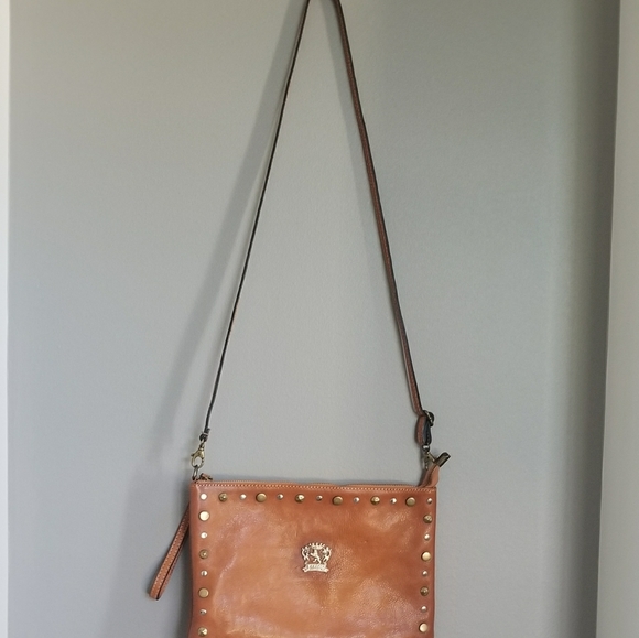 🍁New to the closet🍁 NWOT Pratesi Firenze Genuine Leather clutch - Picture 3 of 9